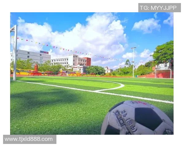 从零开始掌握足球比赛技巧与策略的全面指南 从零开始掌握足球比赛技巧与策略的全面指南