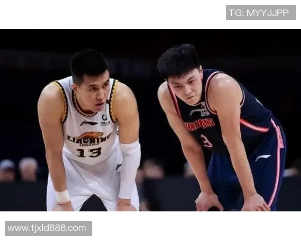 深圳篮球队阵地战分析：优劣势与战术调整的深度剖析